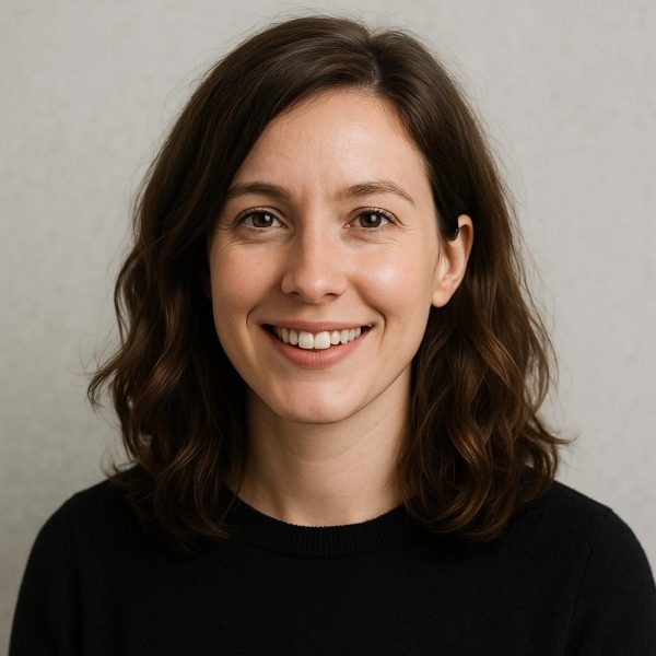 Photo of Sarah Thompson